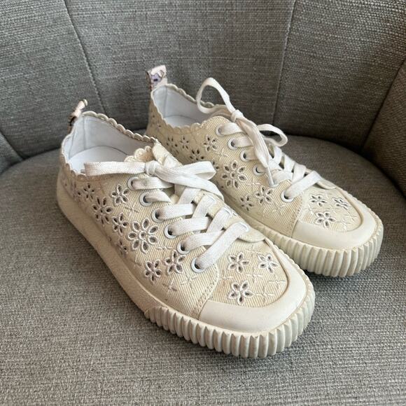 Veronica Beard Paulita Sneakers - Picture 2 of 10